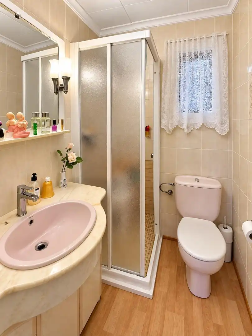 Flat with terrace for sale in Cerdanyola, imagen 9