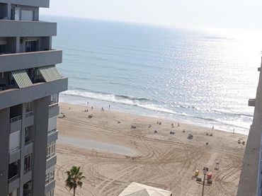 Flat with balcony to rent in Paseo Paseo Marítimo