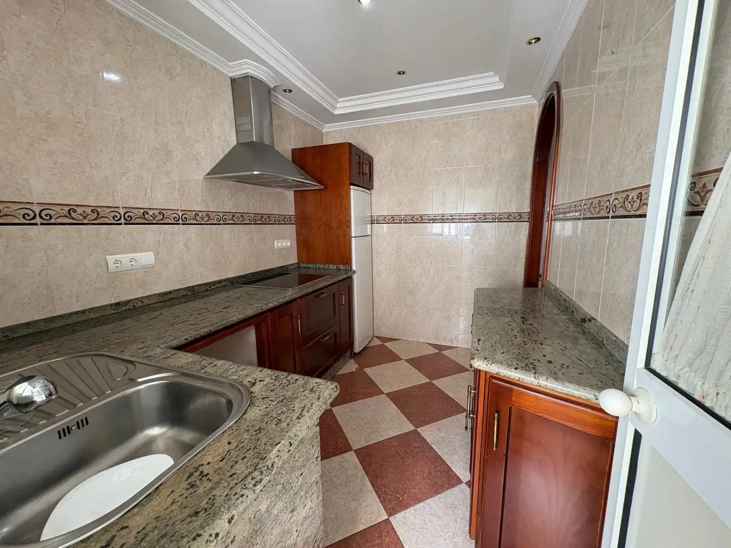 Kitchen of Houses for sale in Morón de la Frontera
