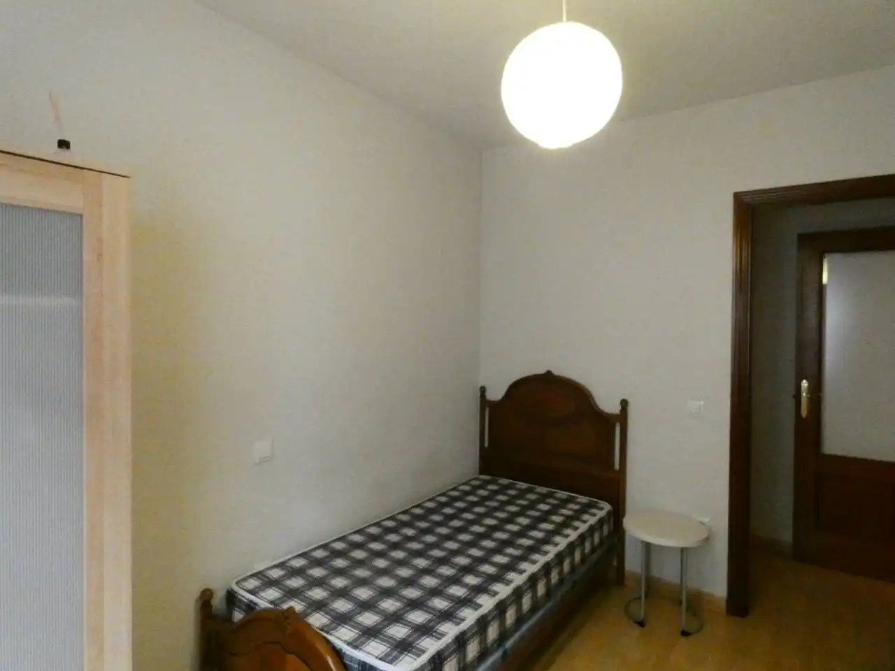 Flat for rent in Calle COVARRUBIAS, Avenida Europa - San Antón