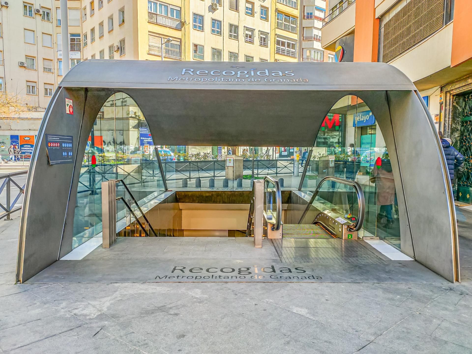 Flat for sale in  Granada Capital  with Heating