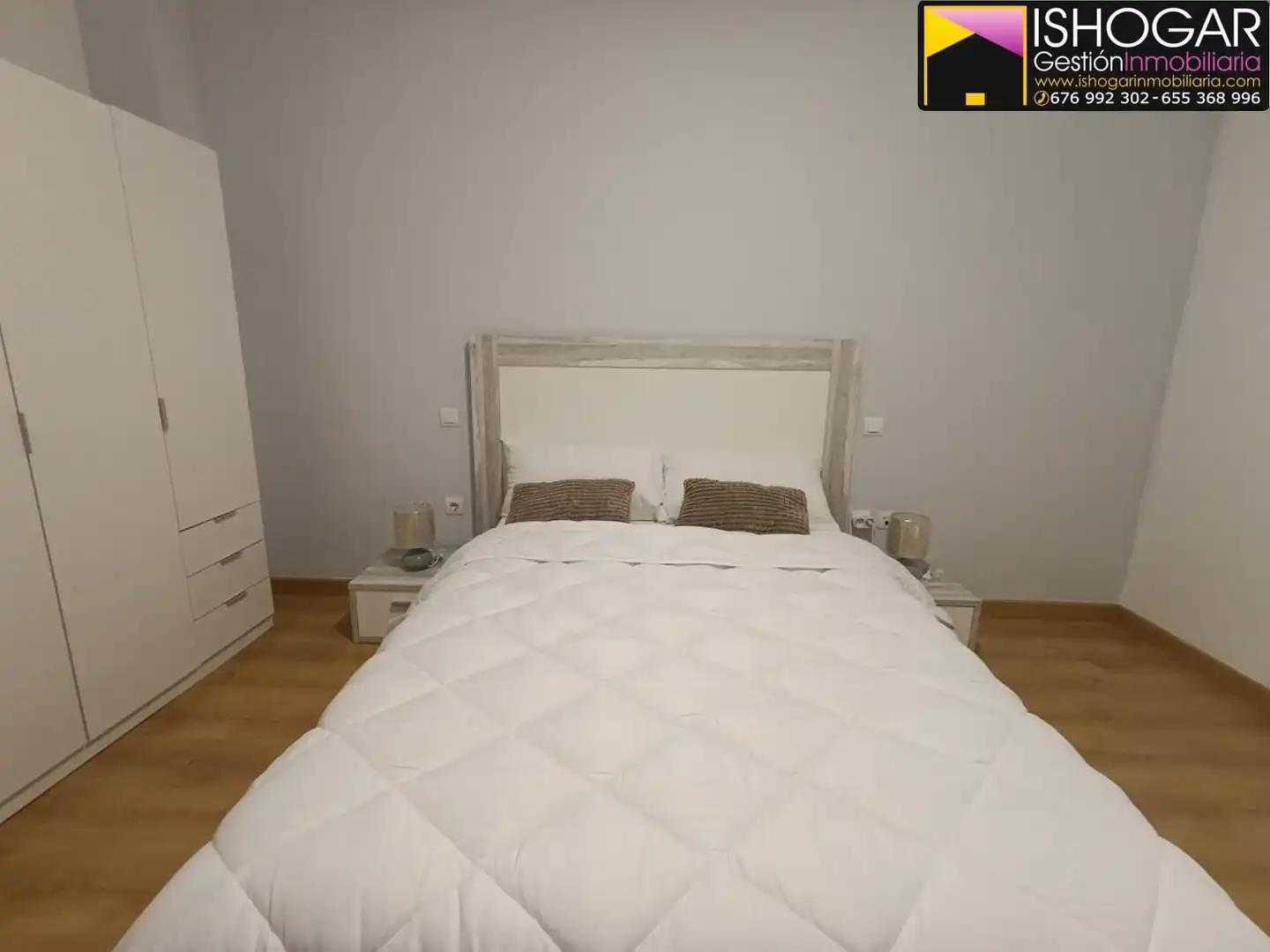 Habitación de Piso de alquiler en Valdepeñas con Aire acondicionado, Calefacción y Amueblado