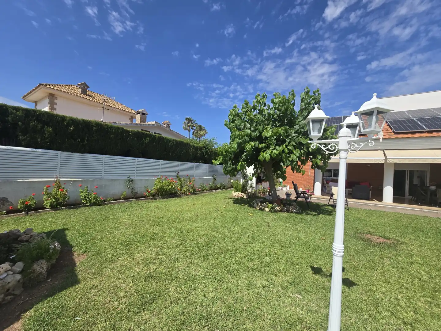 Jardí de Casa o xalet en venda en Castellón de la Plana / Castelló de la Plana amb Aire condicionat, Calefacció i Jardí privat