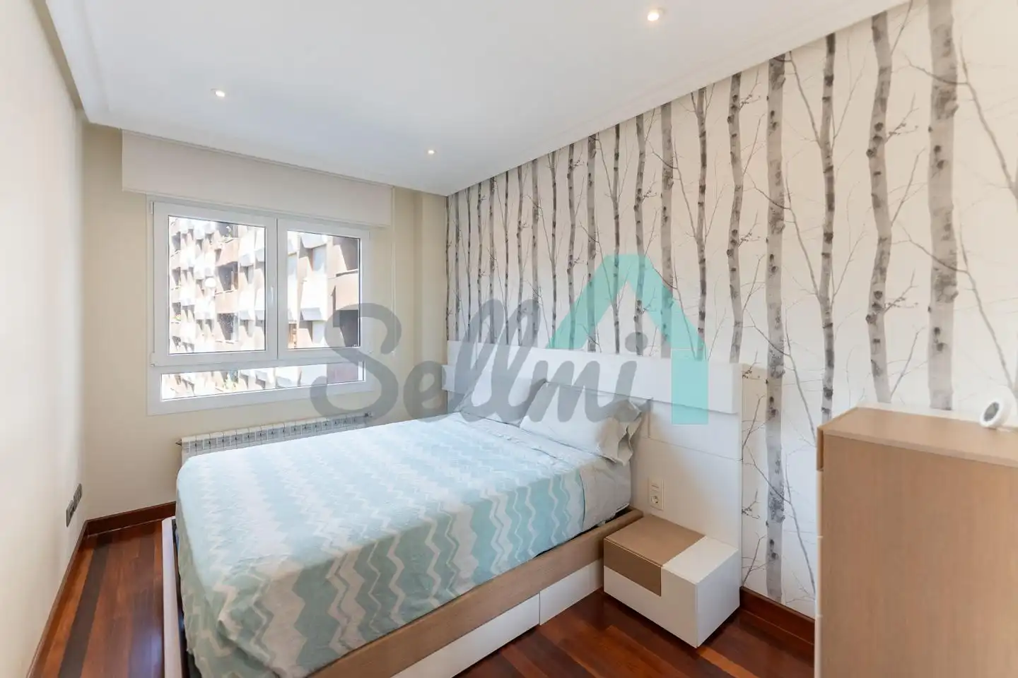 Bedroom of Flat for rent in Oviedo   with Heating, Parquet flooring and Furnished