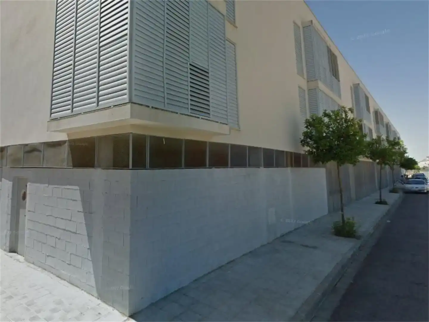 Vista exterior de Local de lloguer en Utrera