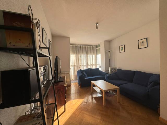 Piso en Venta en Calle Dos en Campamento