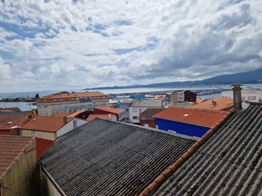 Vista exterior de Piso en venta en Boiro con Parquet, Trastero y Amueblado