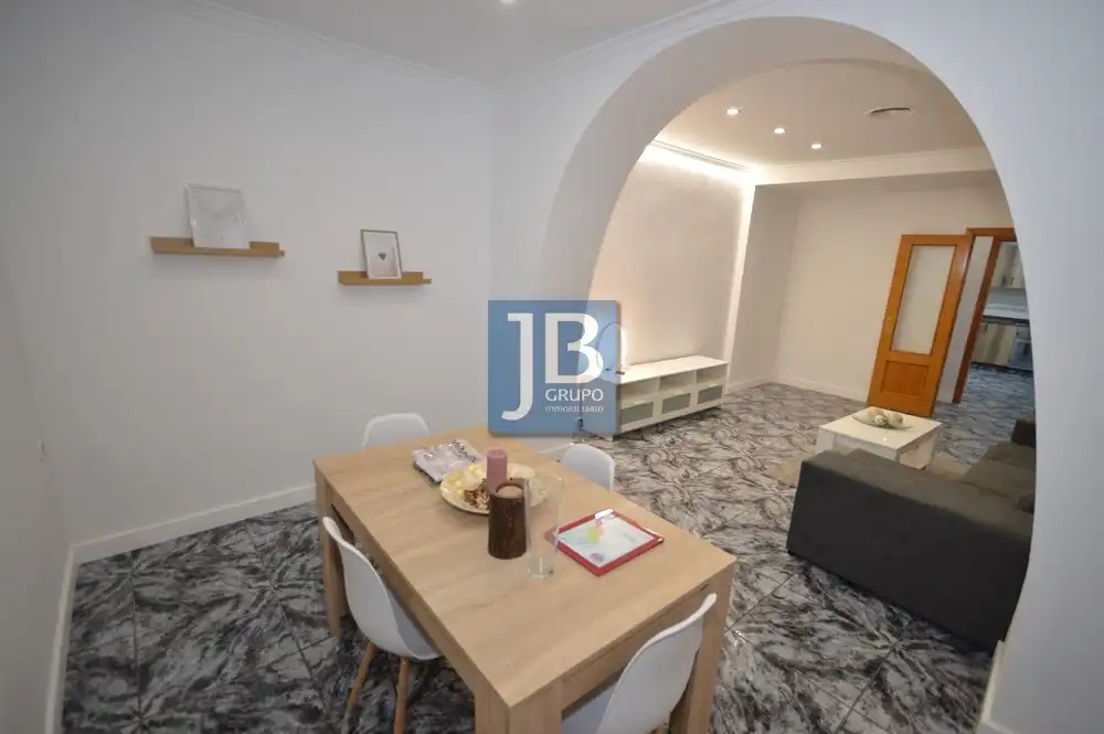 Casa adosada en venda en L'Alcúdia de Crespins amb Terrassa, Moblat i Forn
