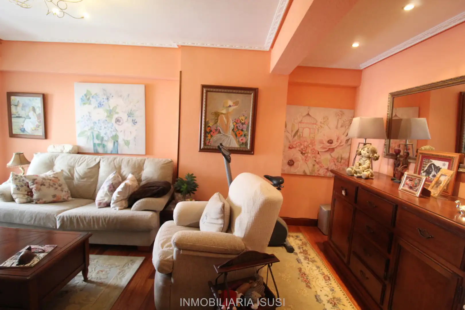 Sala de estar de Piso en venta en Santurtzi  con Calefacción, Trastero y Balcón