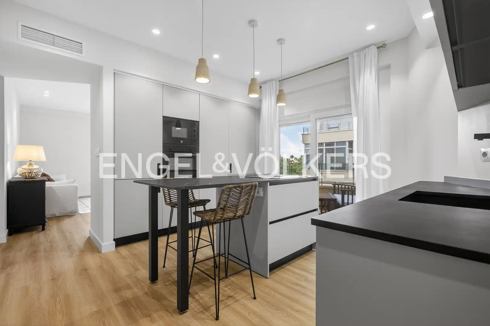 Kitchen of Flat for sale in Sevilla  with Heating, Parquet flooring and Terrace