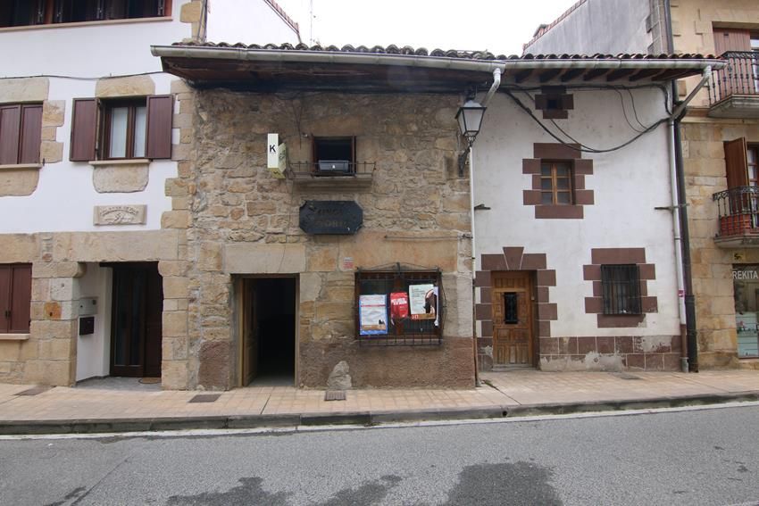 Vista exterior de Casa o xalet en venda en Lakuntza amb Calefacció