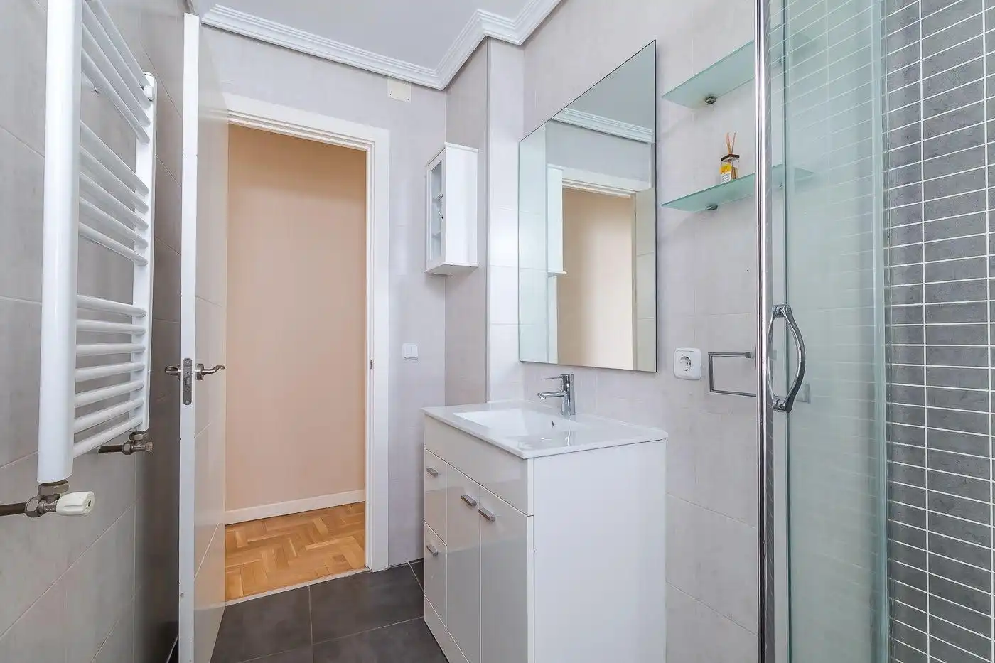 Baño de Piso en venta en Madrid con Aire acondicionado y Calefacción