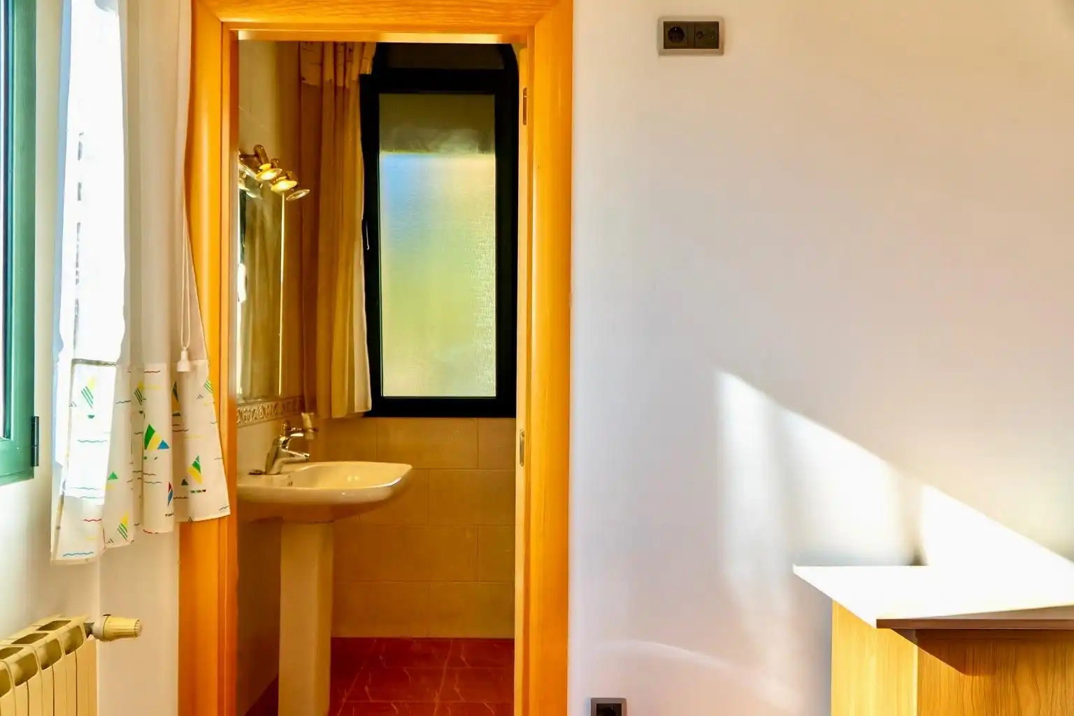 Bathroom of Houses for sale in Cocentaina  with Heating, Private garden and Parquet flooring