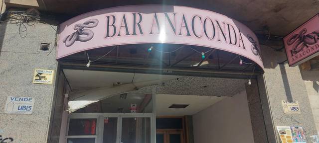 Local comercial en Alquiler en Santa Catalina - Ferial