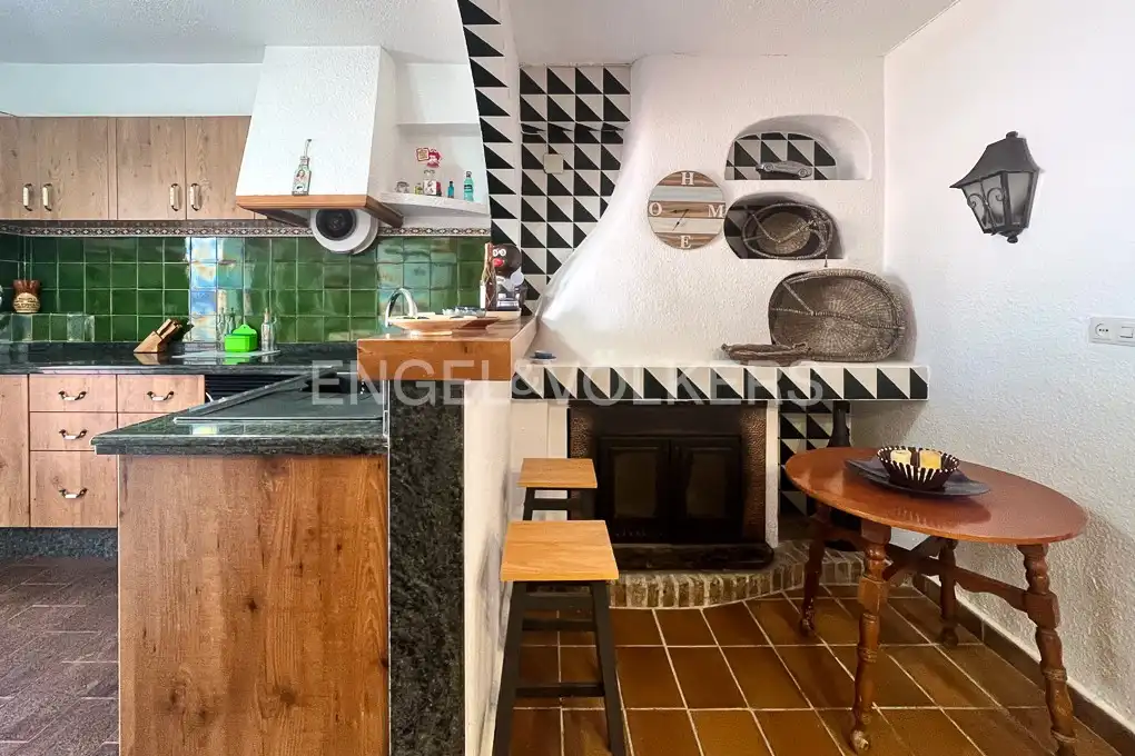 Kitchen of Flat for sale in Sueca  with Air Conditioner, Heating and Terrace
