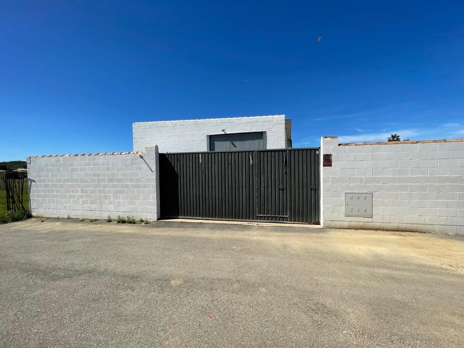 Industrial buildings for sale in Las Lagunas - Campano