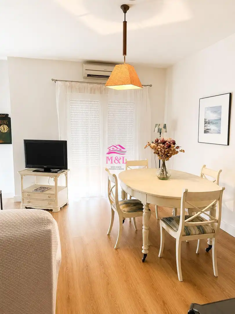 Comedor de Apartamento de alquiler en Mérida con Aire acondicionado, Terraza y Amueblado