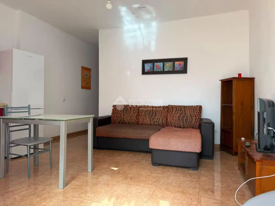 Casa adosada en venta en Centro - La Vega Alta