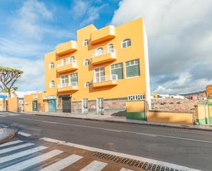 Vista exterior de Edifici en venda en Gáldar