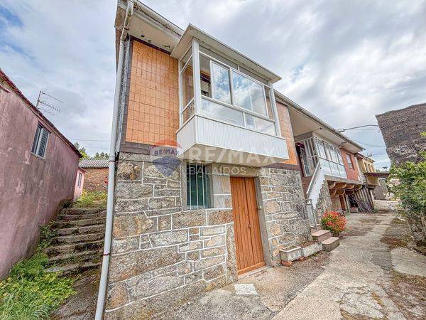 Casa-chalet en Venta en Poblado Ribas en Crecente
