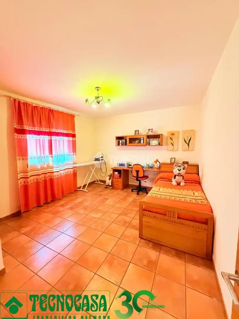 Casa adosada en venta en Burujón con Aire acondicionado, Calefacción y Terraza