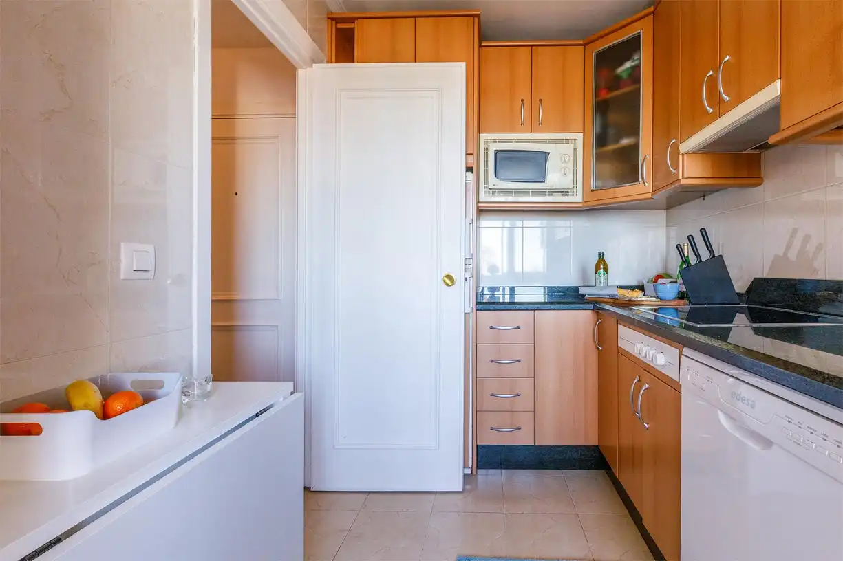 Kitchen of Flat for sale in Vélez-Málaga  with Air Conditioner, Terrace and Storage room