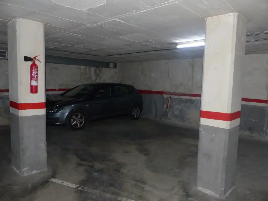 Einzelparkplatz zum Verkauf in Horta - Guinardó, imagen 5