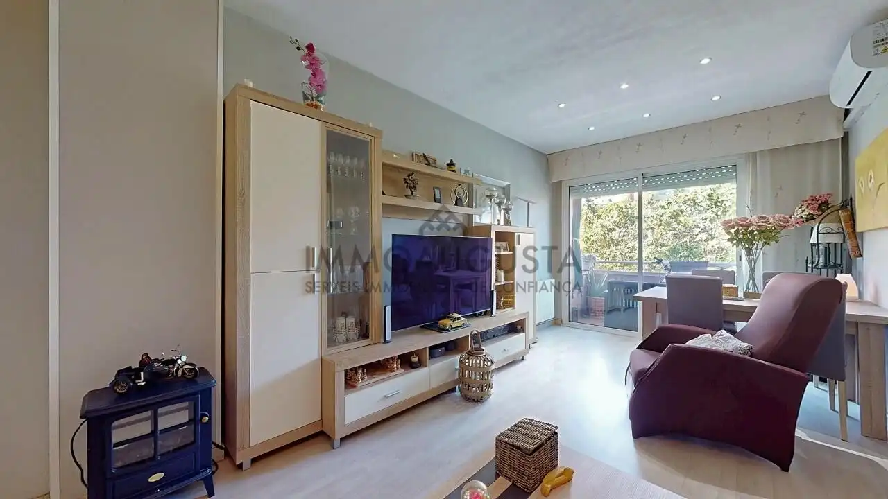 Flat for sale in Navas, Sant Andreu