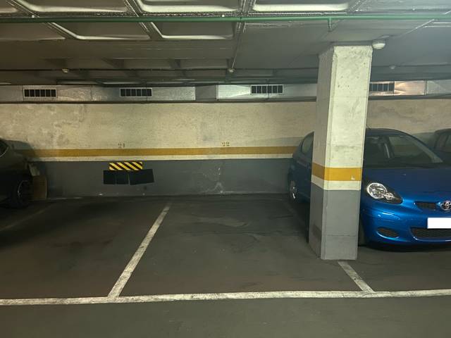 Garaje en Venta en Violant D'hongria Reina D'arago en Sants