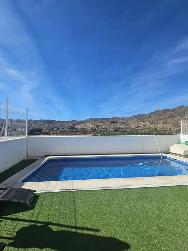 Piscina de Casa o xalet en venda en Cuevas del Almanzora amb Aire condicionat, Jardí privat i Piscina