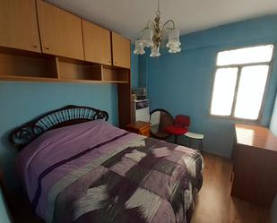 Dormitori de Apartament en venda en Burgos Capital amb Terrassa