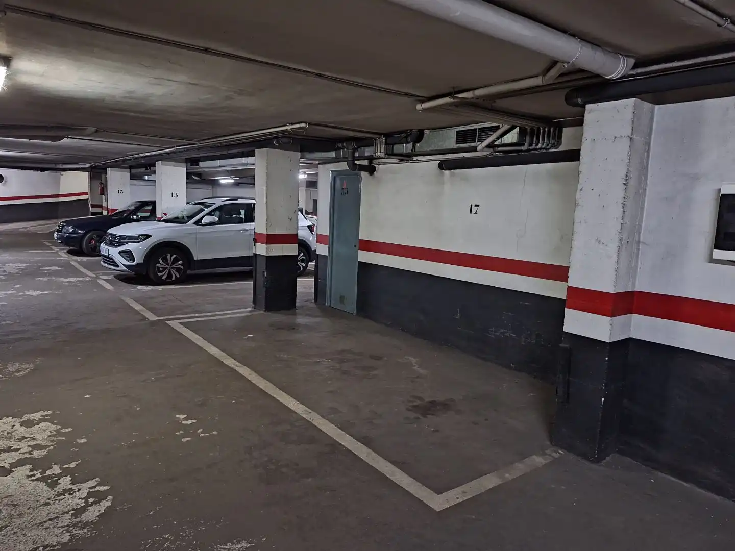 Parkplatz von Garage zum Verkauf in  Logroño