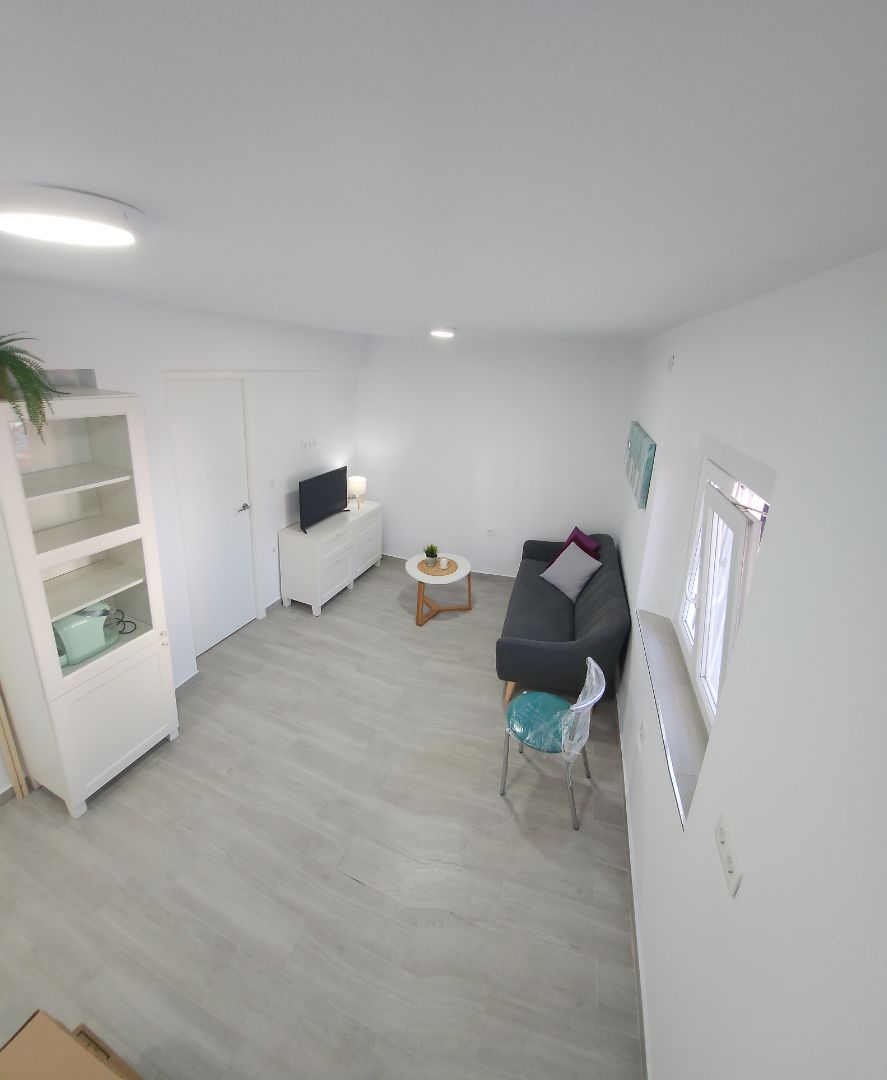 Living room of Flat for sale in  Granada Capital