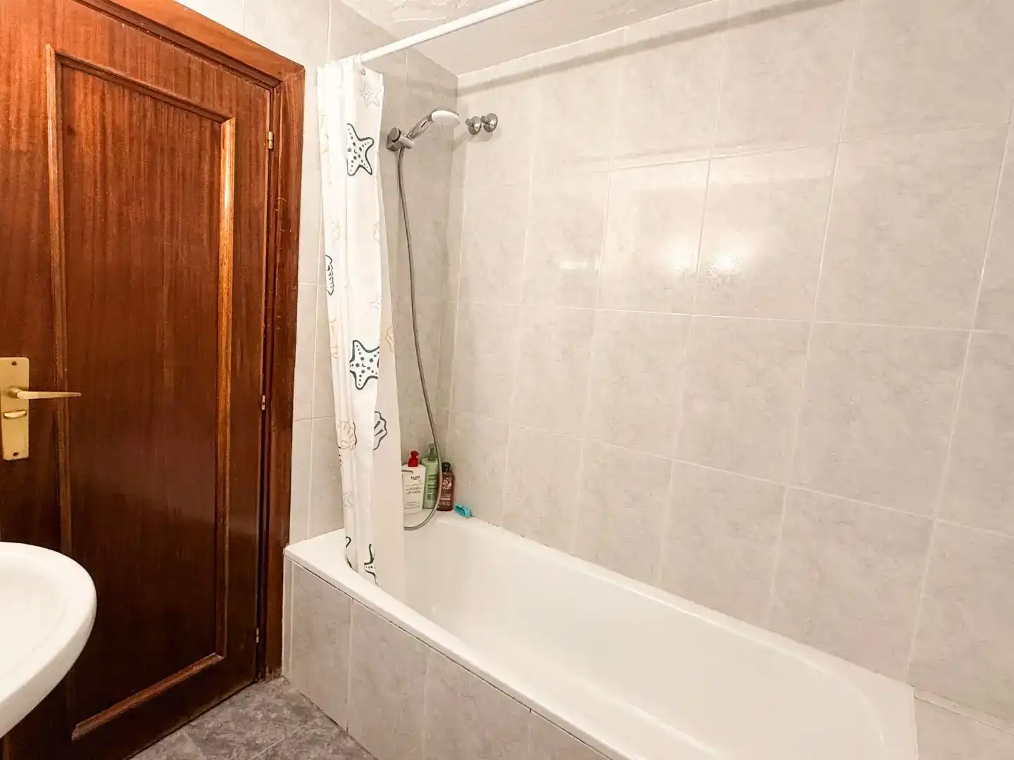 Baño de Piso en venta en Majadahonda con Jardín privado, Parquet y Trastero
