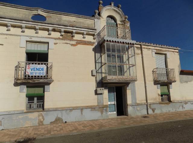 Casa-chalet en Venta en Calle Barrientos en Valderrey