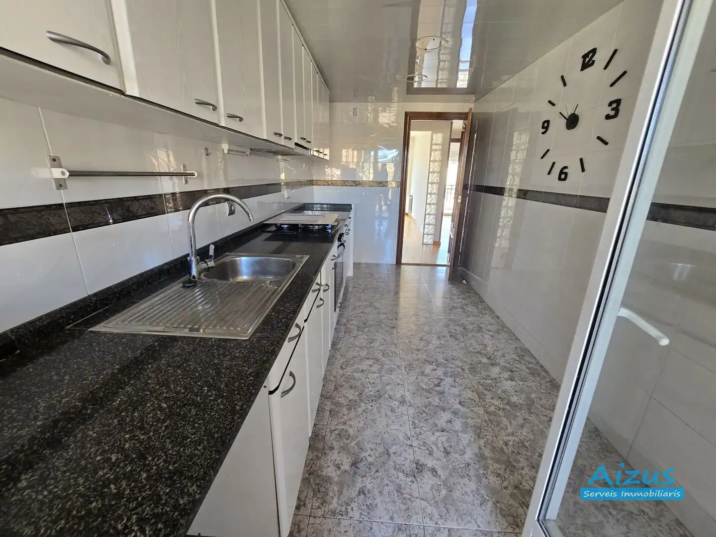 Cocina de Dúplex en venta en Rubí con Parquet, Terraza y Balcón