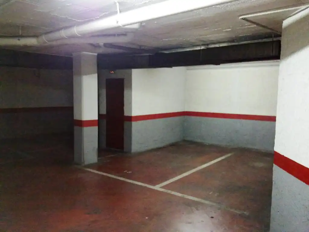 Parking de Garaje de alquiler en L'Hospitalet de Llobregat