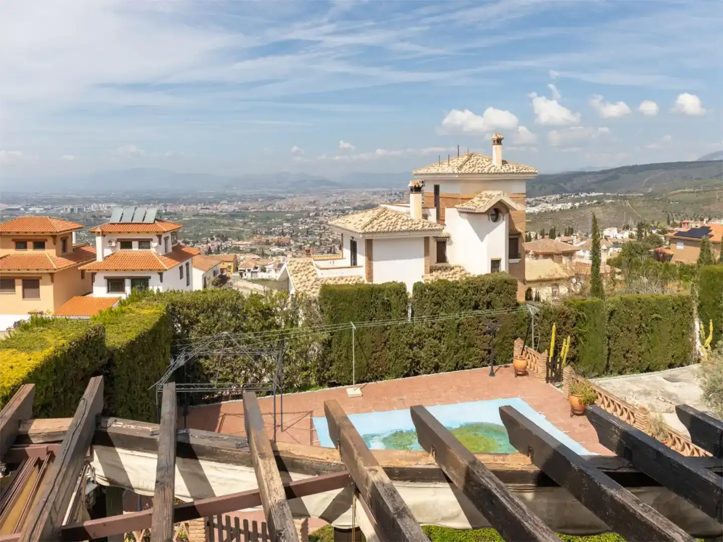Vista exterior de Pis en venda en Monachil amb Aire condicionat, Jardí privat i Traster