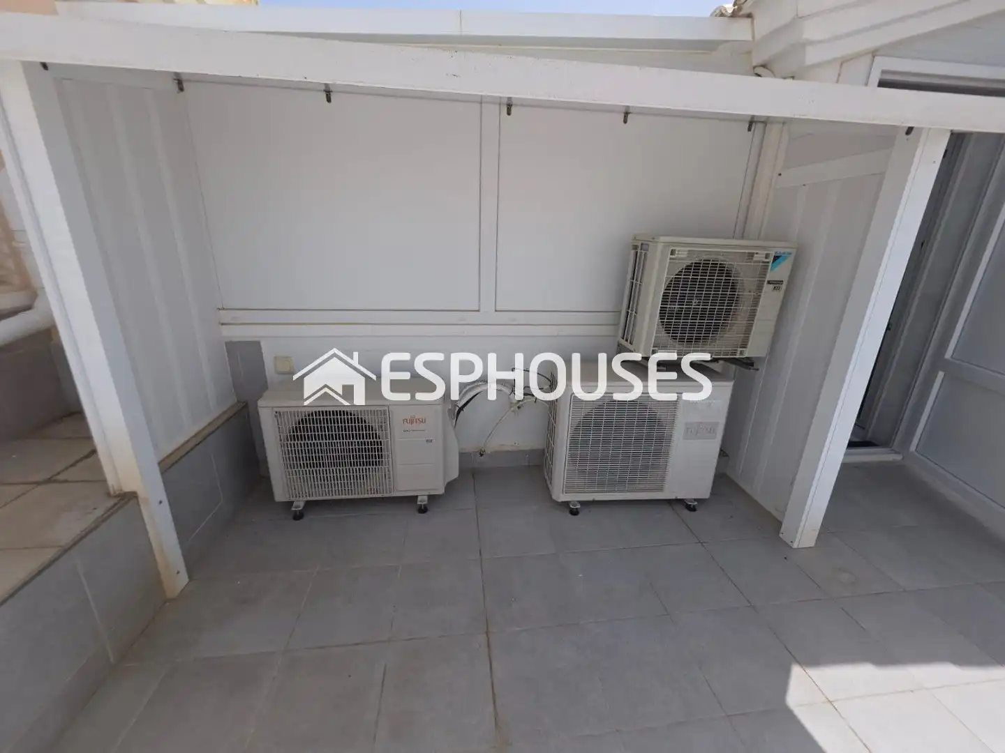 Casa aparellada amb terrassa en venda a El Moncayo - El Pòrtic, imagen 35