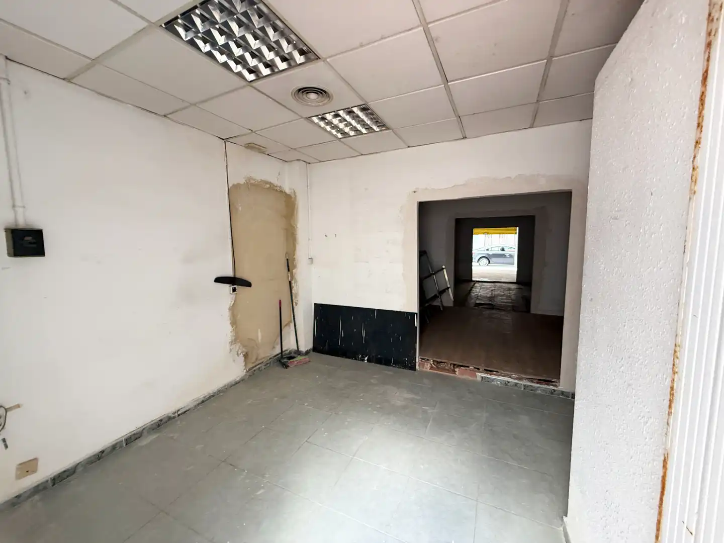 Business premises to rent in Carrer Pintor Peris Aragó 38A, imagen 5