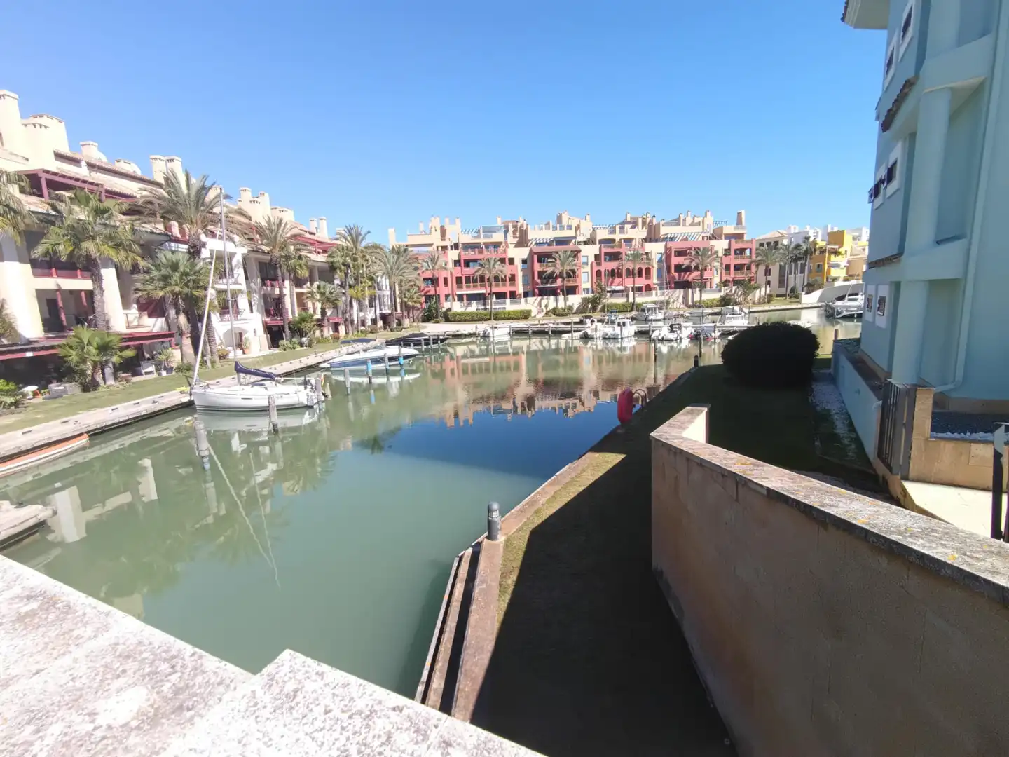Apartment with lift for sale in Puerto de Sotogrande - La Marina