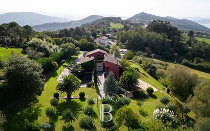 Vista exterior de Casa o xalet en venda en Donostia - San Sebastián  amb Calefacció, Traster i Piscina