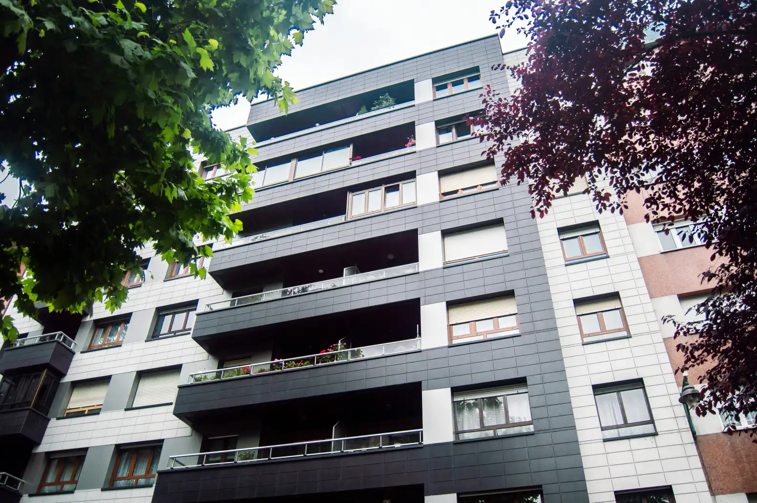 Vista exterior de Piso en venta en Langreo con Calefacción, Terraza y Trastero