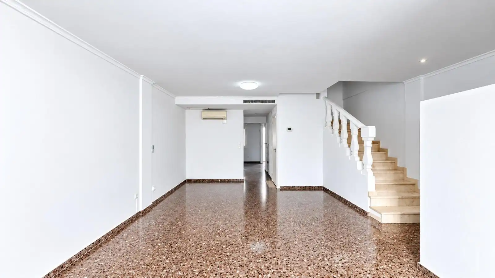 Casa adosada en venda en Carlet amb Aire condicionat i Calefacció