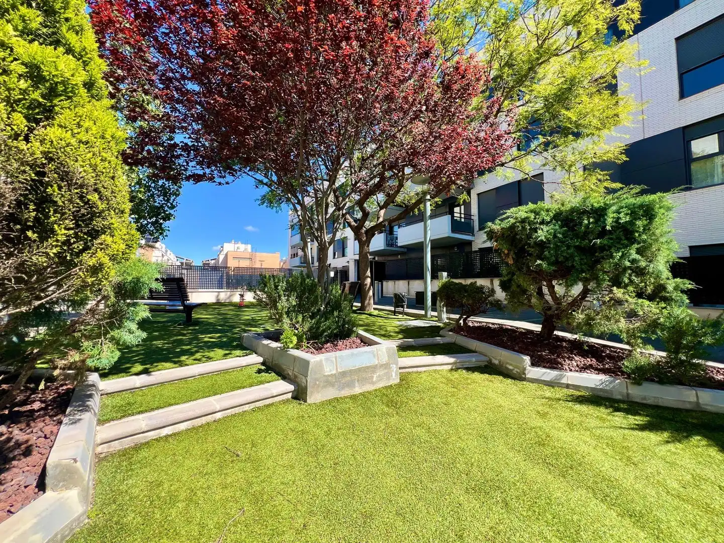 Vista exterior de Planta baja de alquiler en La Pobla de Vallbona con Aire acondicionado, Calefacción y Jardín privado
