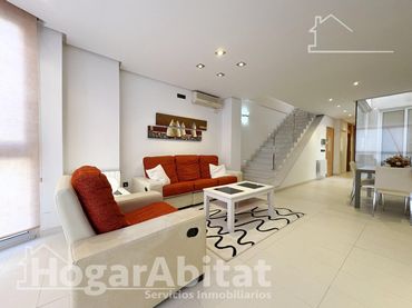 Maison avec balcon à vendre à Calle 25 d'Abril
