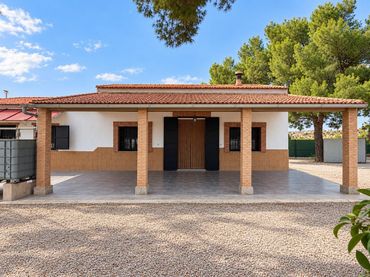 Casa rústica amb jardí en venda a Alguazas