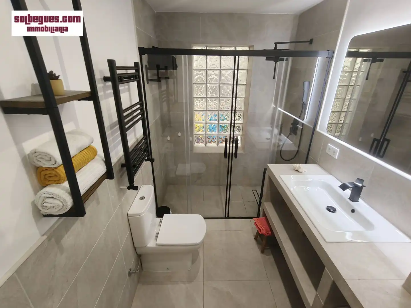Baño de Piso en venta en Begues con Calefacción y Terraza