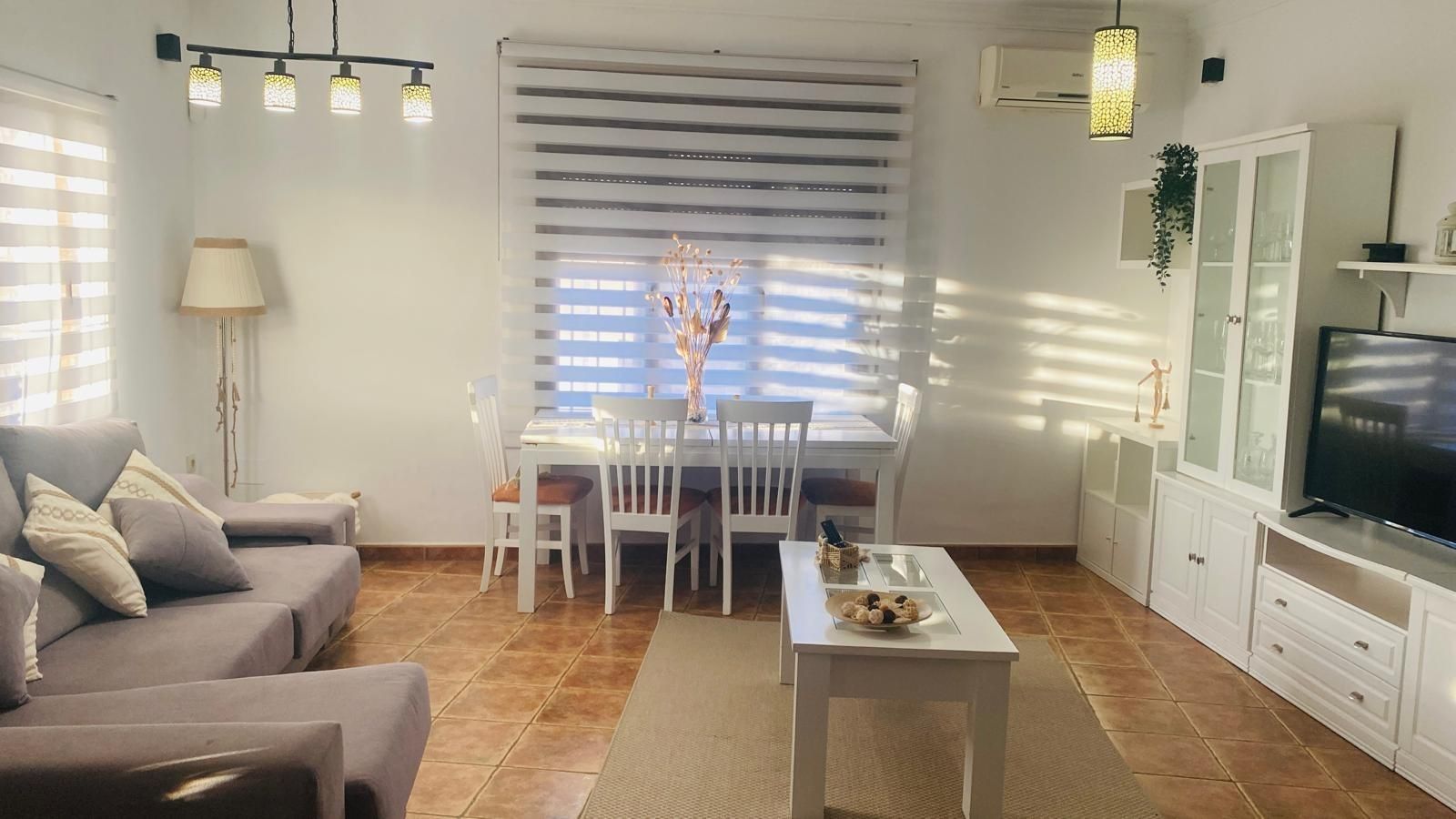 Dining room of Single-family semi-detached to rent in Humilladero