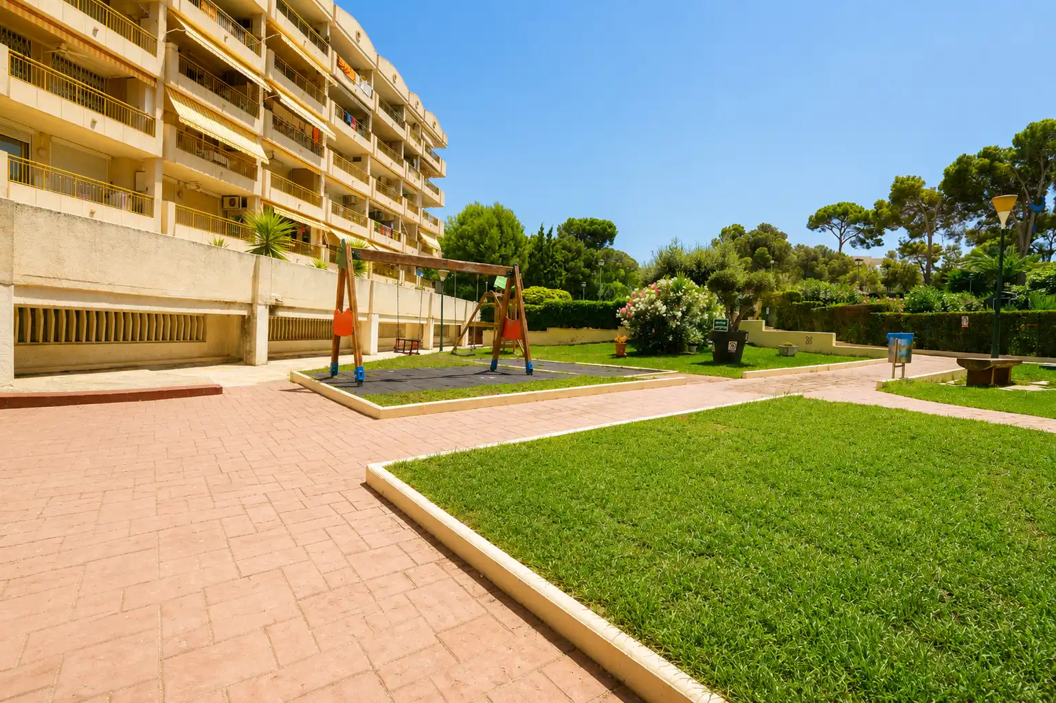 Piso con terraza en venta en Carrer del Vendrell, imagen 25